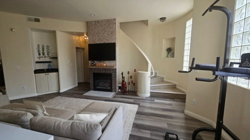 4057 W 147th Street #102 - Lawndale - California - 3 bed, 3 bath rental property