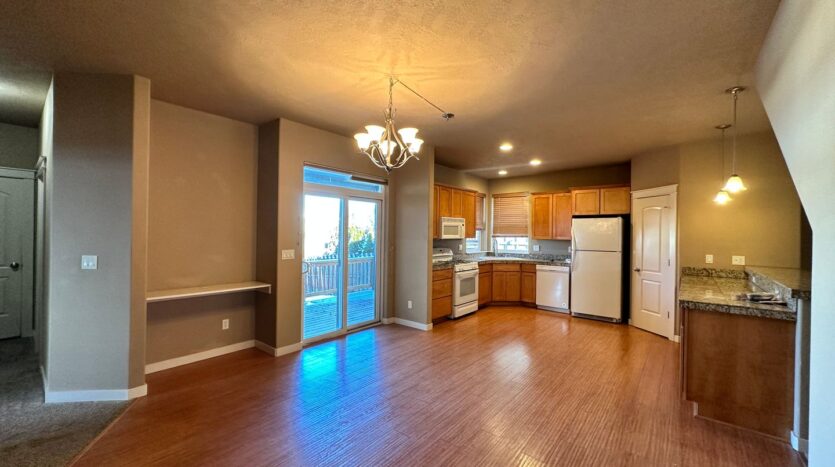 4235 SW Rhyolite Place - Redmond - Oregon - 3 bed, 2 bath rental property