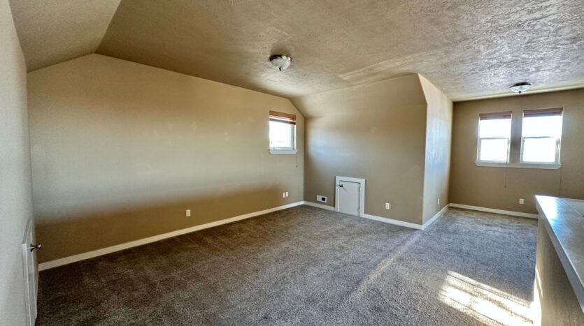 4235 SW Rhyolite Place - Redmond - Oregon - 3 bed, 2 bath rental property