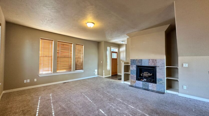 4235 SW Rhyolite Place - Redmond - Oregon - 3 bed, 2 bath rental property