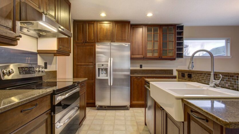 4253 NW Diamondback Drive - Beaverton - Oregon - 4 bed, 2.5 bath rental property