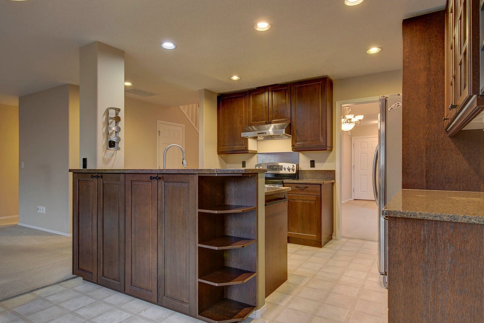 4253 NW Diamondback Drive - Beaverton - Oregon - 4 bed, 2.5 bath rental property