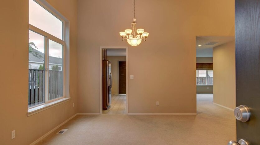 4253 NW Diamondback Drive - Beaverton - Oregon - 4 bed, 2.5 bath rental property