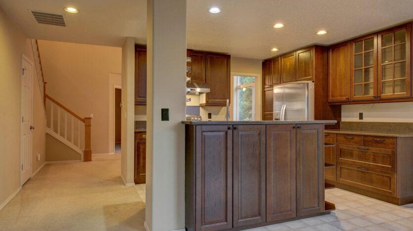 4253 NW Diamondback Drive - Beaverton - Oregon - 4 bed, 2.5 bath rental property