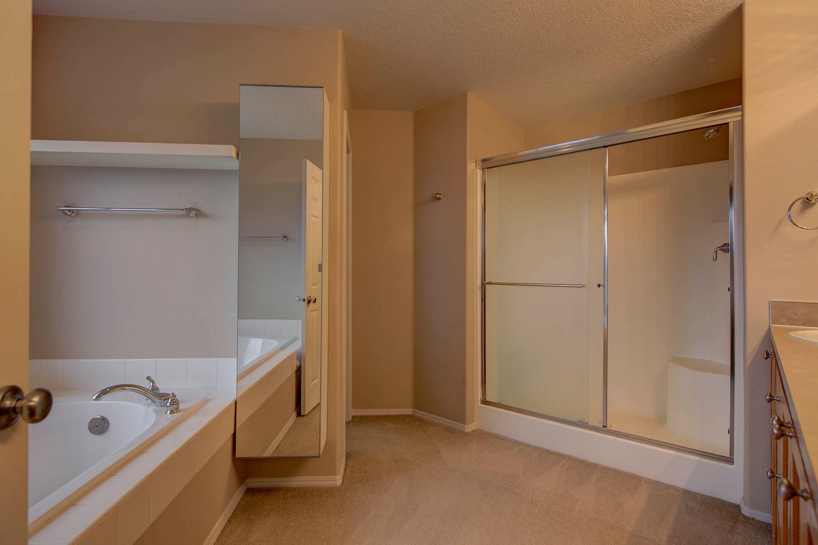 4253 NW Diamondback Drive - Beaverton - Oregon - 4 bed, 2.5 bath rental property