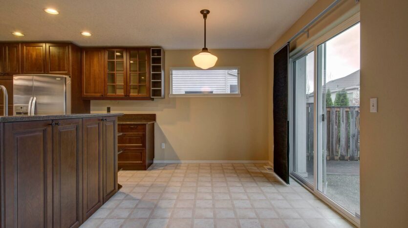 4253 NW Diamondback Drive - Beaverton - Oregon - 4 bed, 2.5 bath rental property