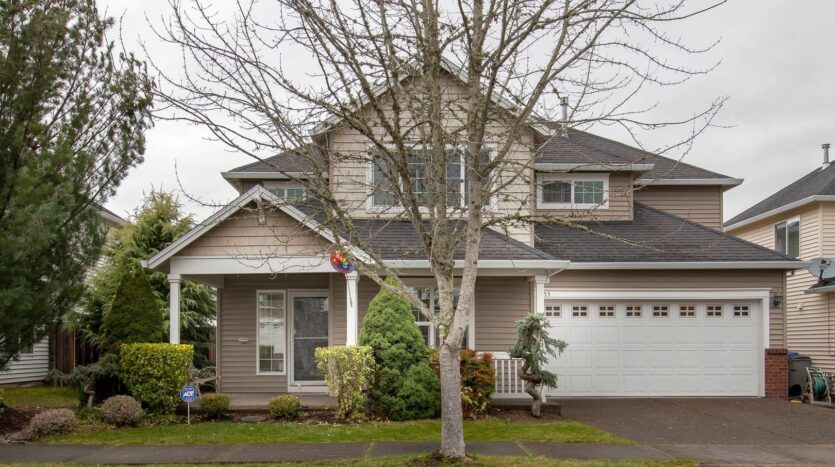 4253 NW Diamondback Drive - Beaverton - Oregon - 4 bed, 2.5 bath rental property