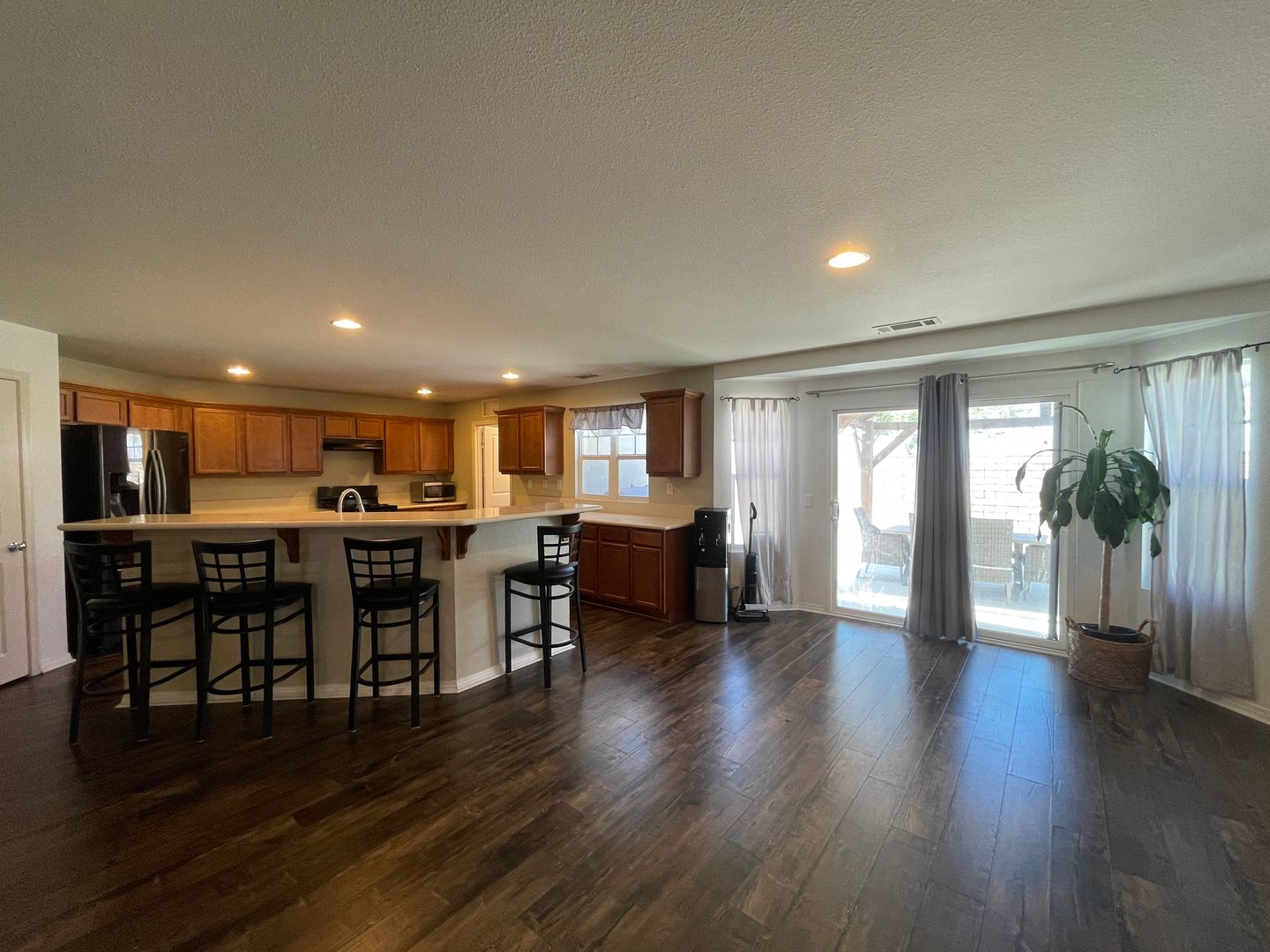 43115 Rucker St. - Lancaster - California - 3 bed, 2 bath rental property