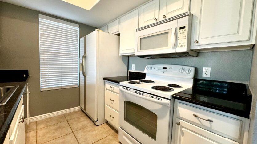 43376 Cook St Unit 34 - Palm Desert - California - 1 bed, 1 bath rental property