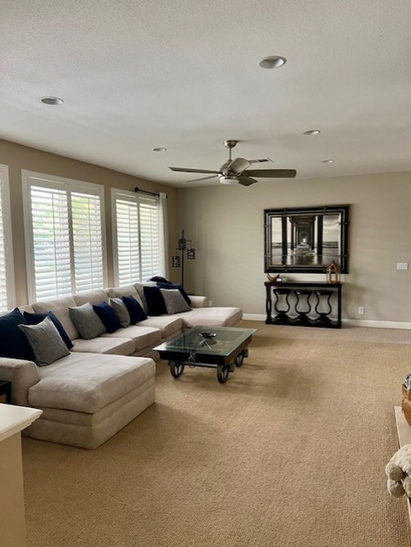 43767 Via Cavalo - Temecula - California - 5 bed, 4 bath rental property