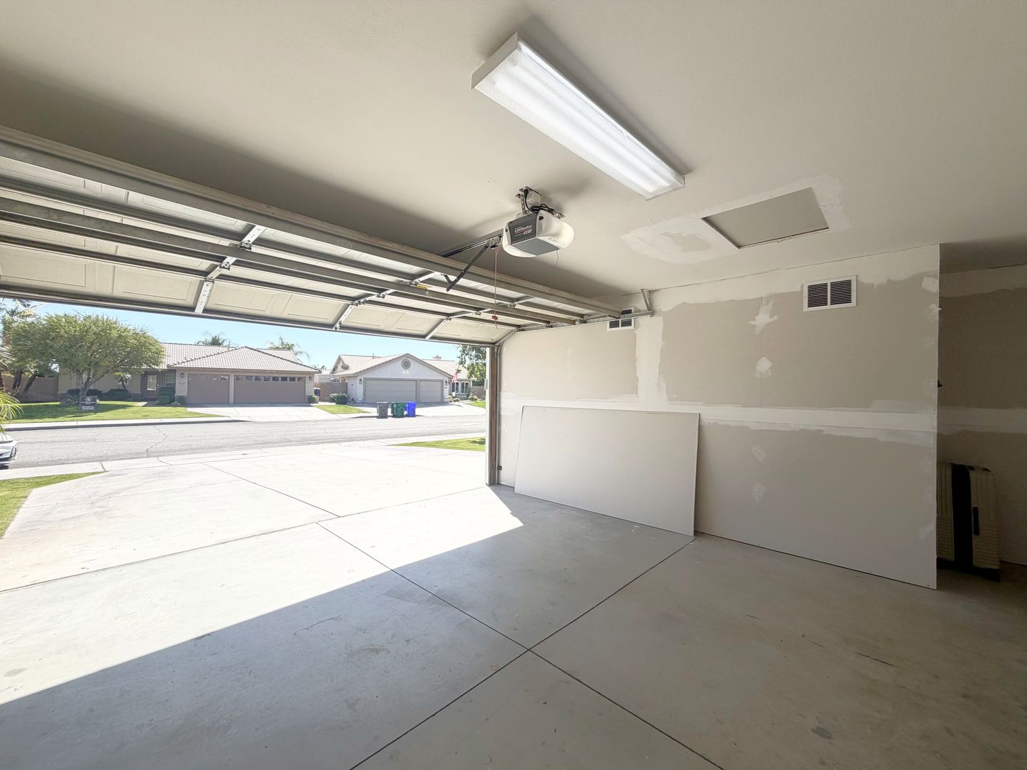 45055 Coldbrook Lane - La Quinta - California - 4 bed, 2 bath rental property