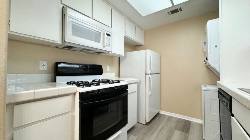 45546 Aladdin St D201 - Indio - California - 2 bed, 1 bath rental property