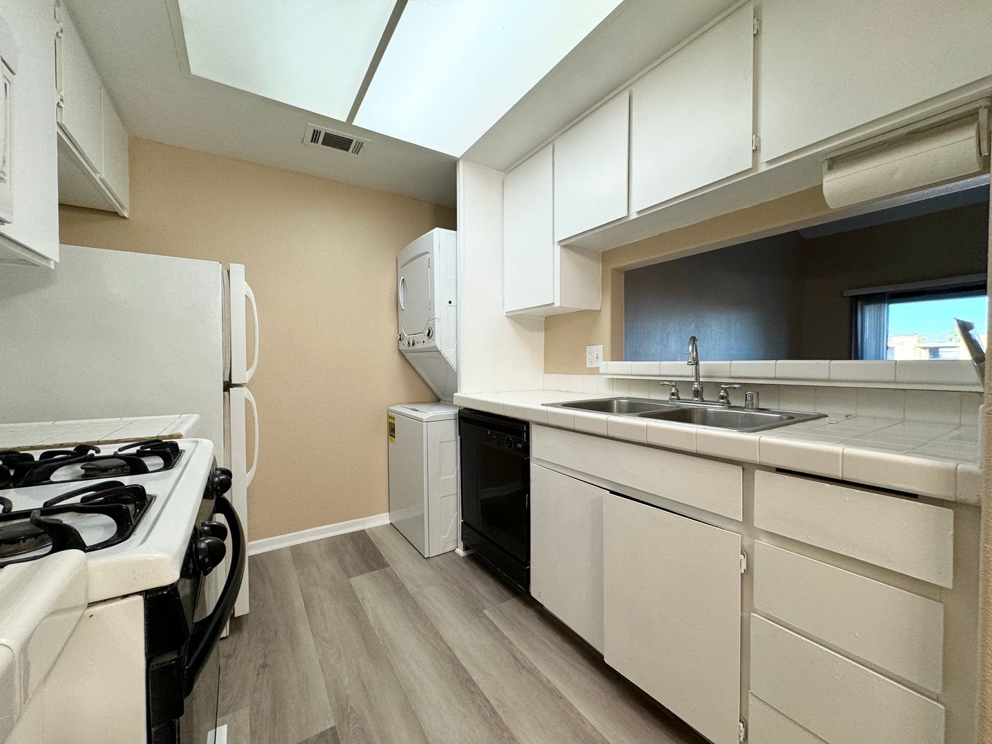 45546 Aladdin St D201 - Indio - California - 2 bed, 1 bath rental property