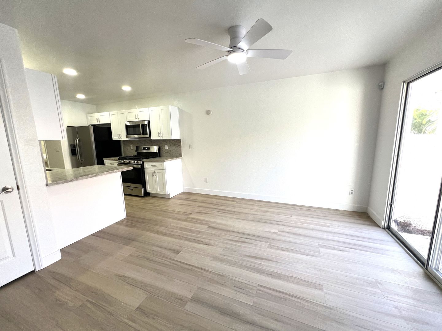 459 Rumford Pl - Henderson - Nevada - 3 bed, 2.5 bath rental property