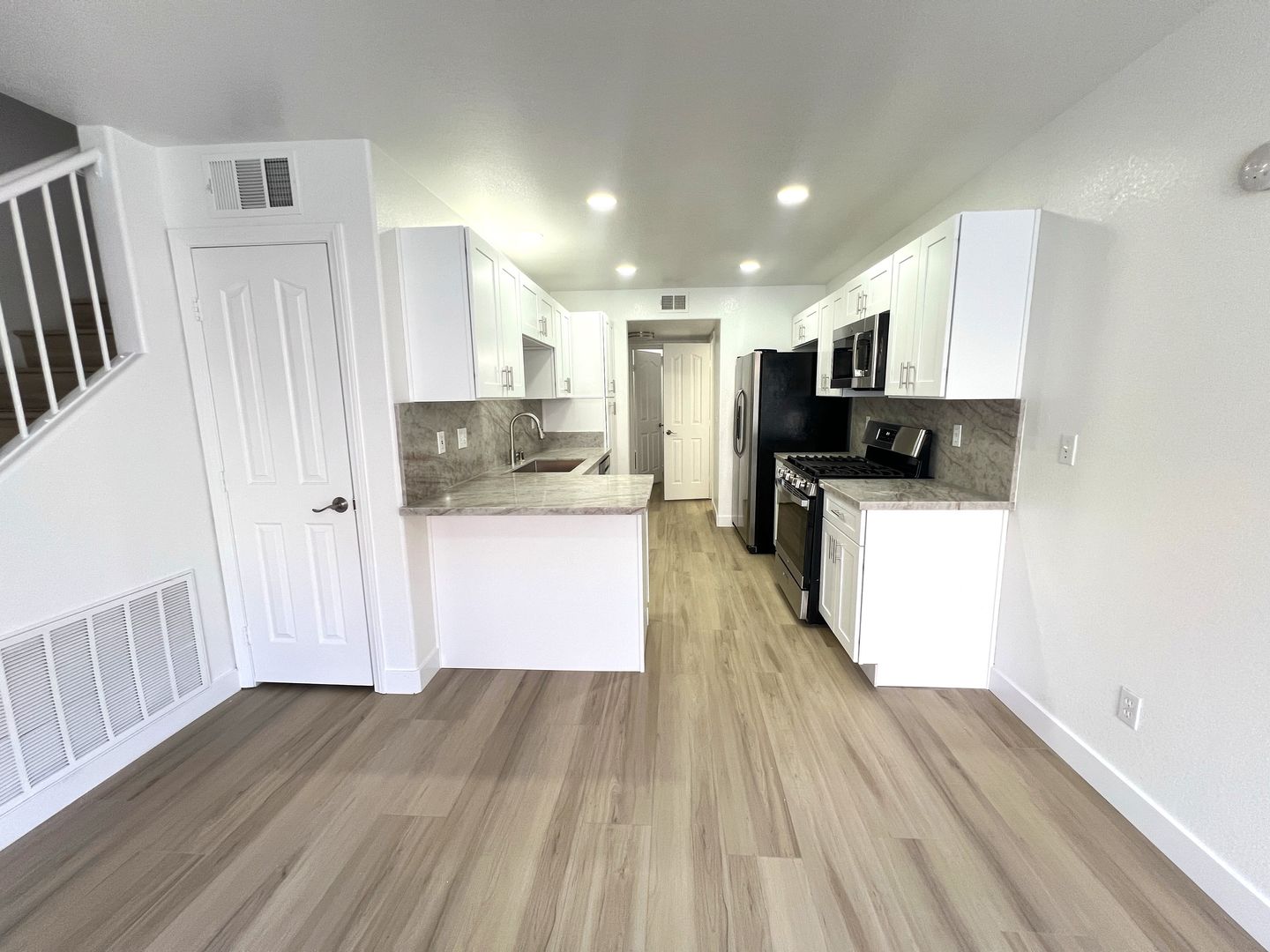 459 Rumford Pl - Henderson - Nevada - 3 bed, 2.5 bath rental property