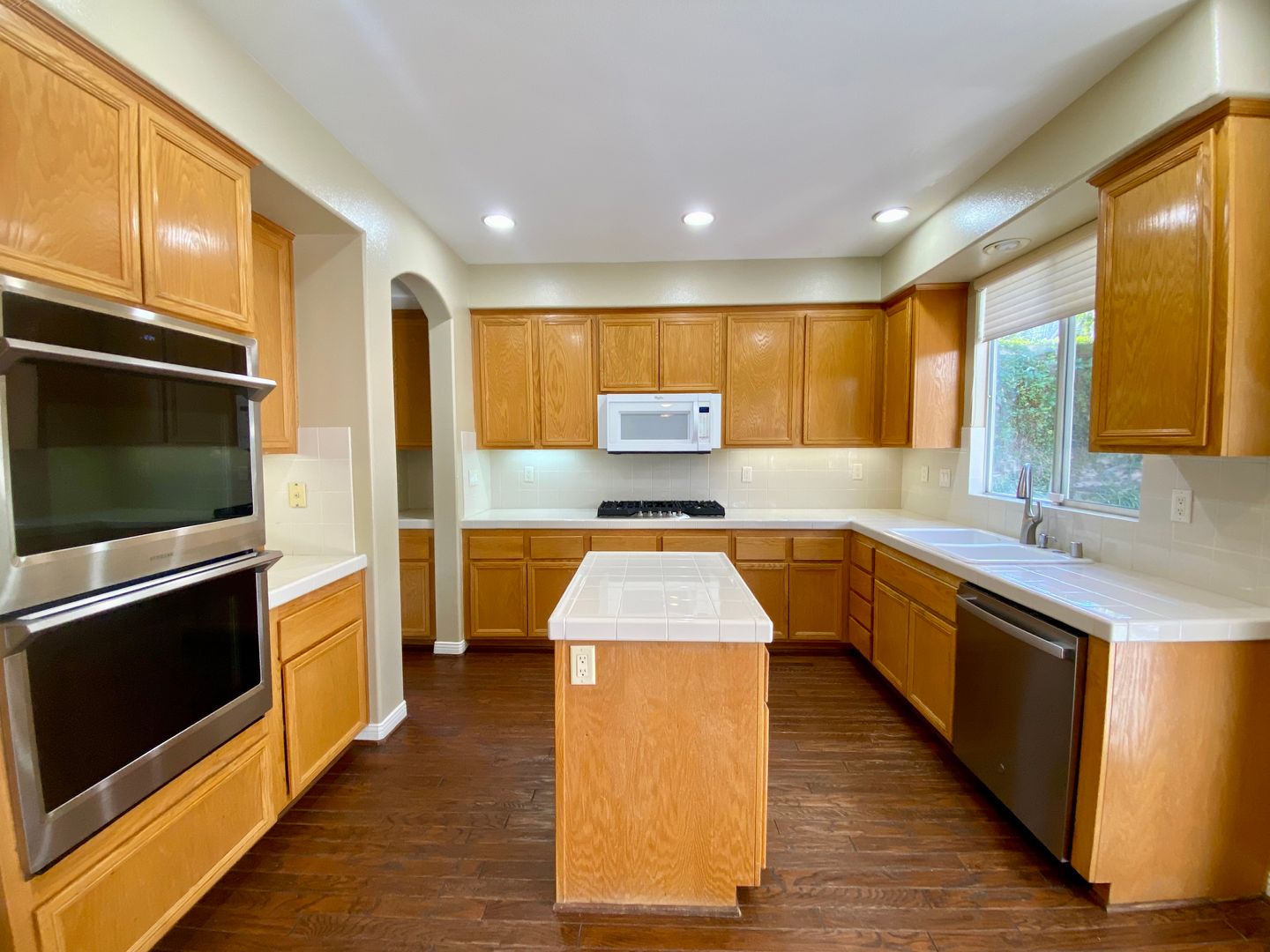 4664 Calle San Juan  - Thousand Oaks - California - 4 bed, 3 bath rental property