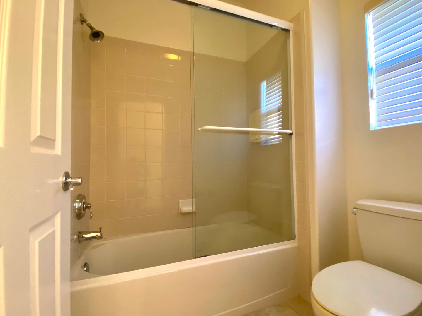 4664 Calle San Juan  - Thousand Oaks - California - 4 bed, 3 bath rental property