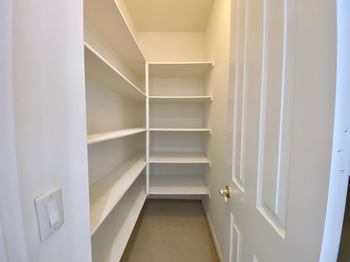 4664 Calle San Juan  - Thousand Oaks - California - 4 bed, 3 bath rental property