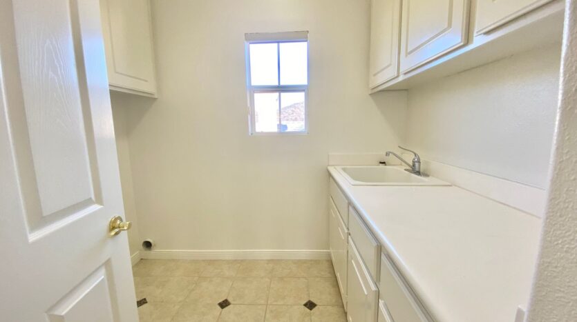 4664 Calle San Juan  - Thousand Oaks - California - 4 bed, 3 bath rental property