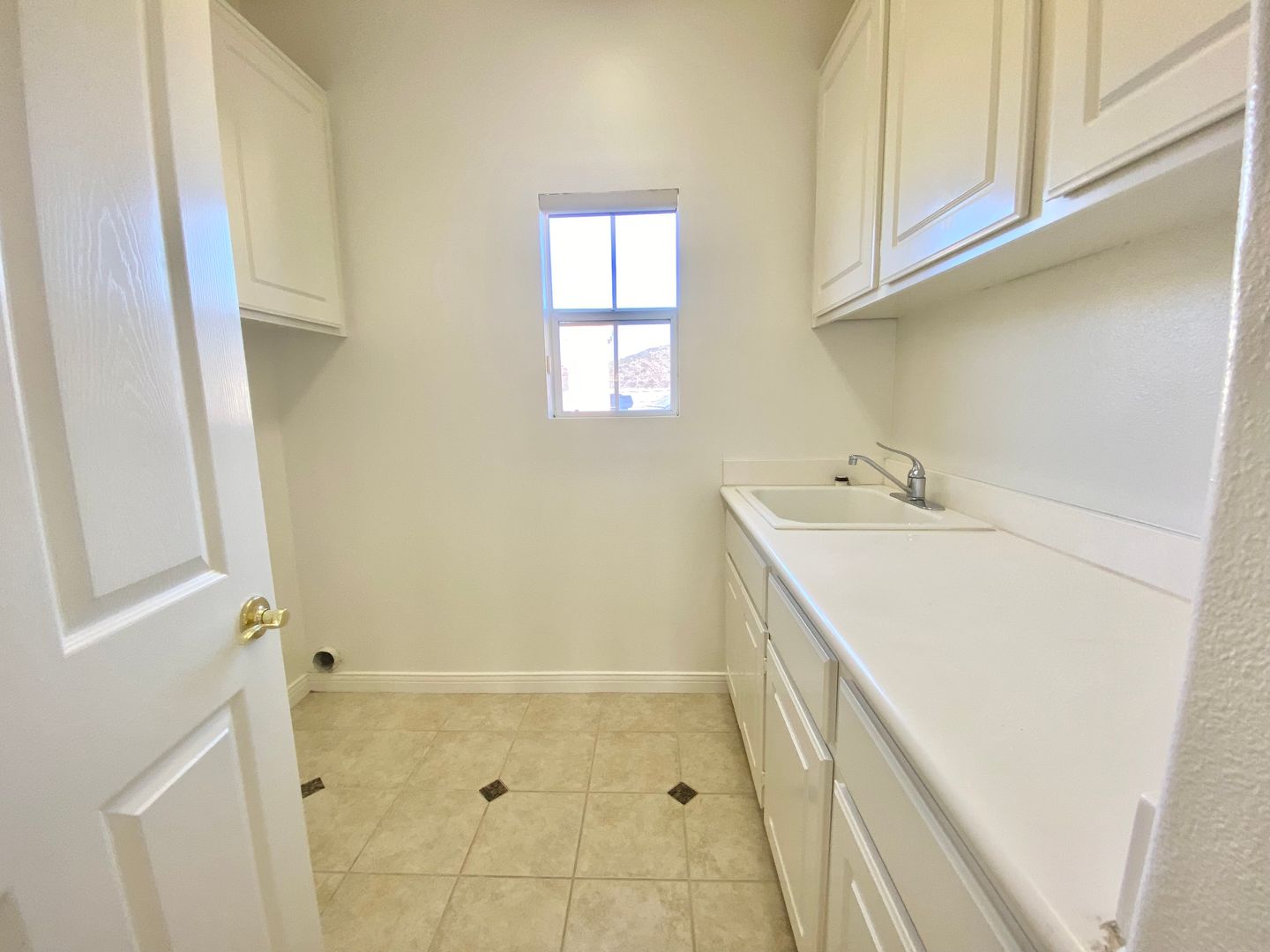 4664 Calle San Juan  - Thousand Oaks - California - 4 bed, 3 bath rental property