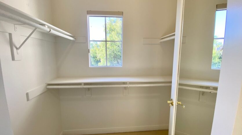 4664 Calle San Juan  - Thousand Oaks - California - 4 bed, 3 bath rental property