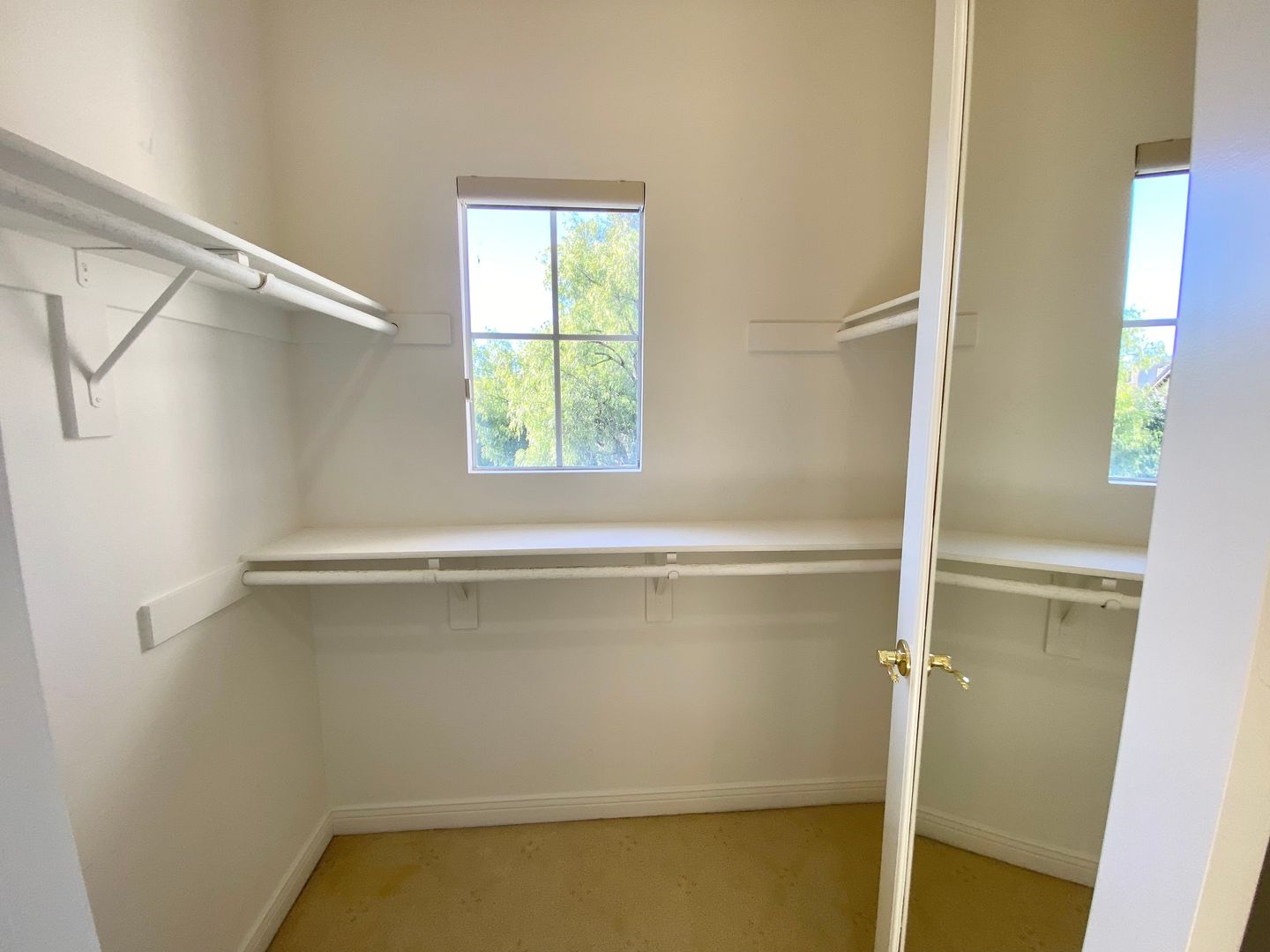 4664 Calle San Juan  - Thousand Oaks - California - 4 bed, 3 bath rental property