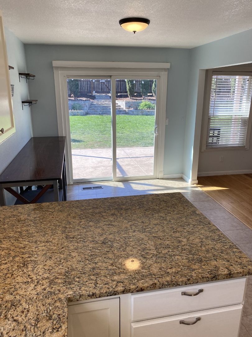 5051 Oakbrook Circle - Fairfield - California - 3 bed, 2 bath rental property