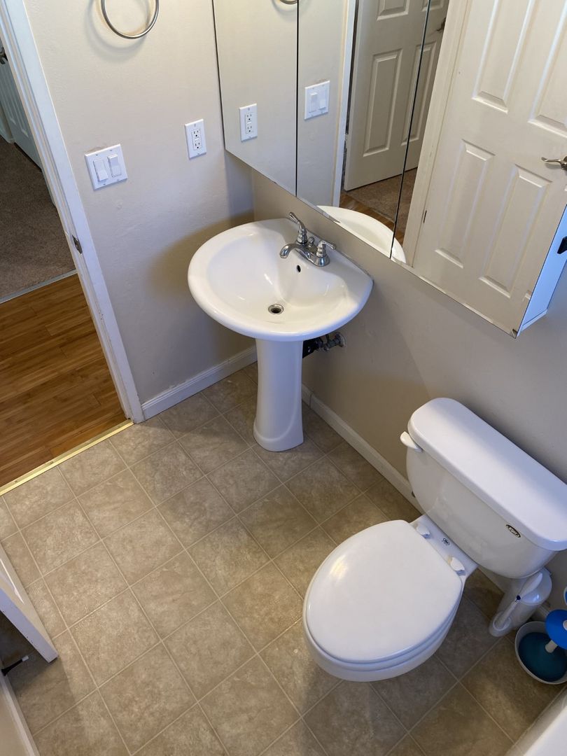 5051 Oakbrook Circle - Fairfield - California - 3 bed, 2 bath rental property