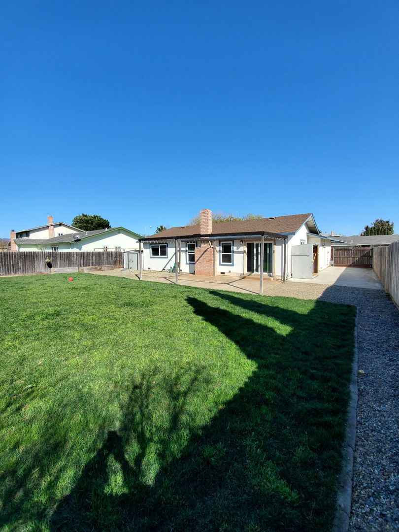 5051 Oakbrook Circle - Fairfield - California - 3 bed, 2 bath rental property