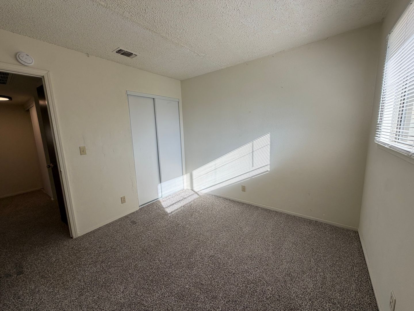 5216 Karm Way - Sacramento - California - 2 bed, 2 bath rental property