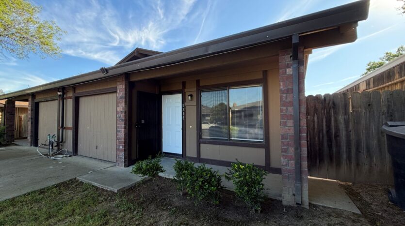 5216 Karm Way - Sacramento - California - 2 bed, 2 bath rental property
