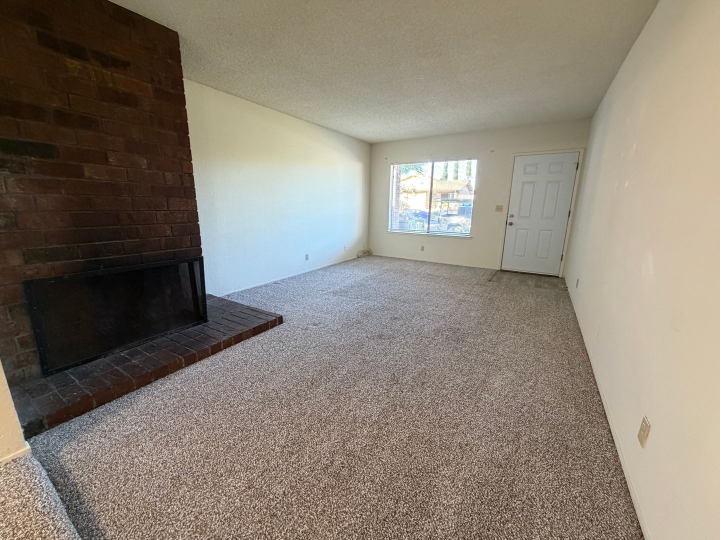5216 Karm Way - Sacramento - California - 2 bed, 2 bath rental property
