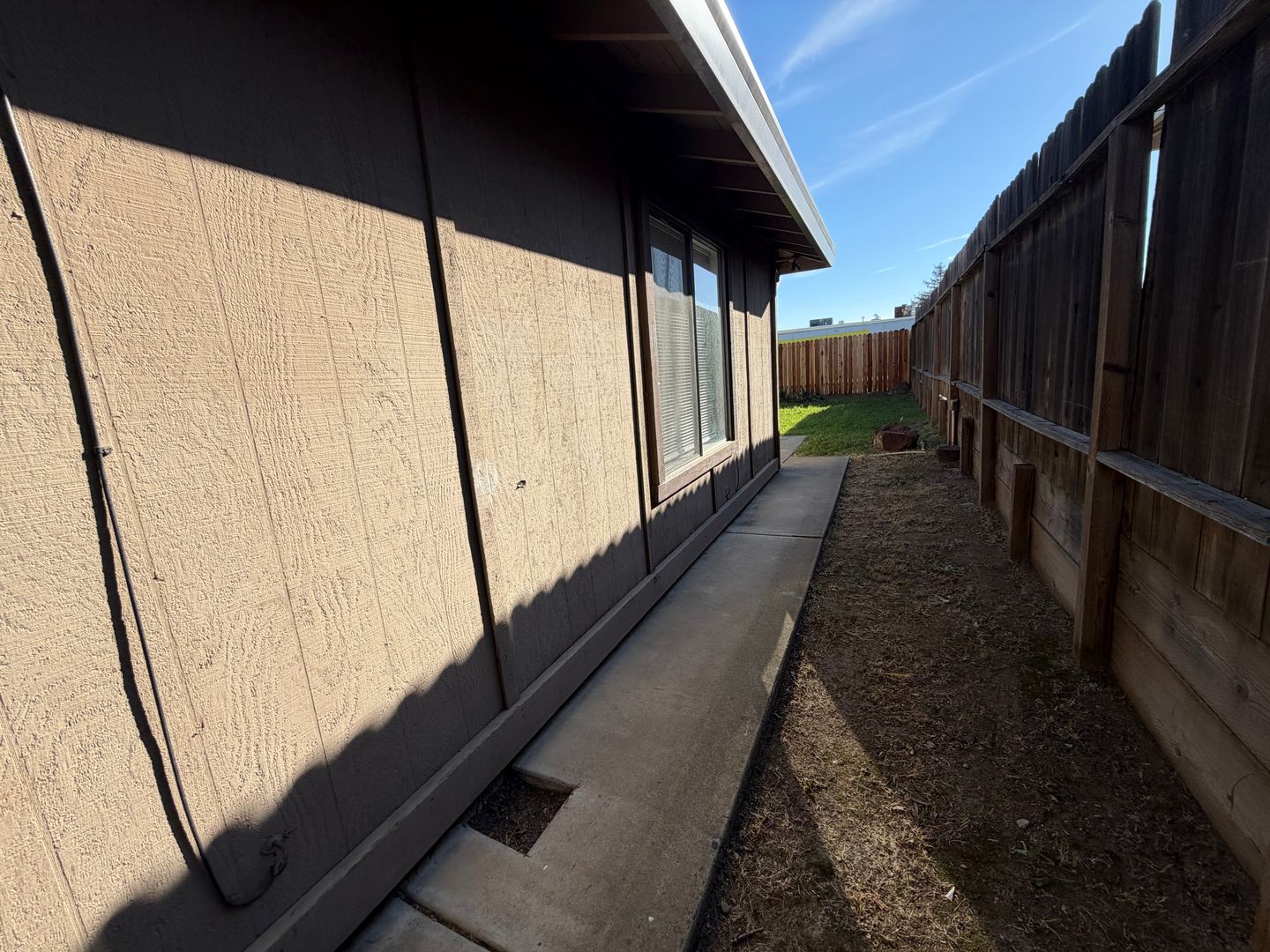 5216 Karm Way - Sacramento - California - 2 bed, 2 bath rental property