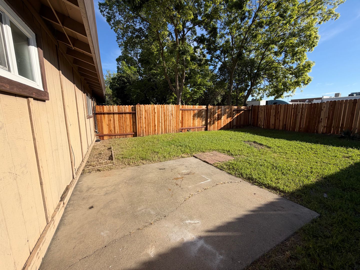 5216 Karm Way - Sacramento - California - 2 bed, 2 bath rental property
