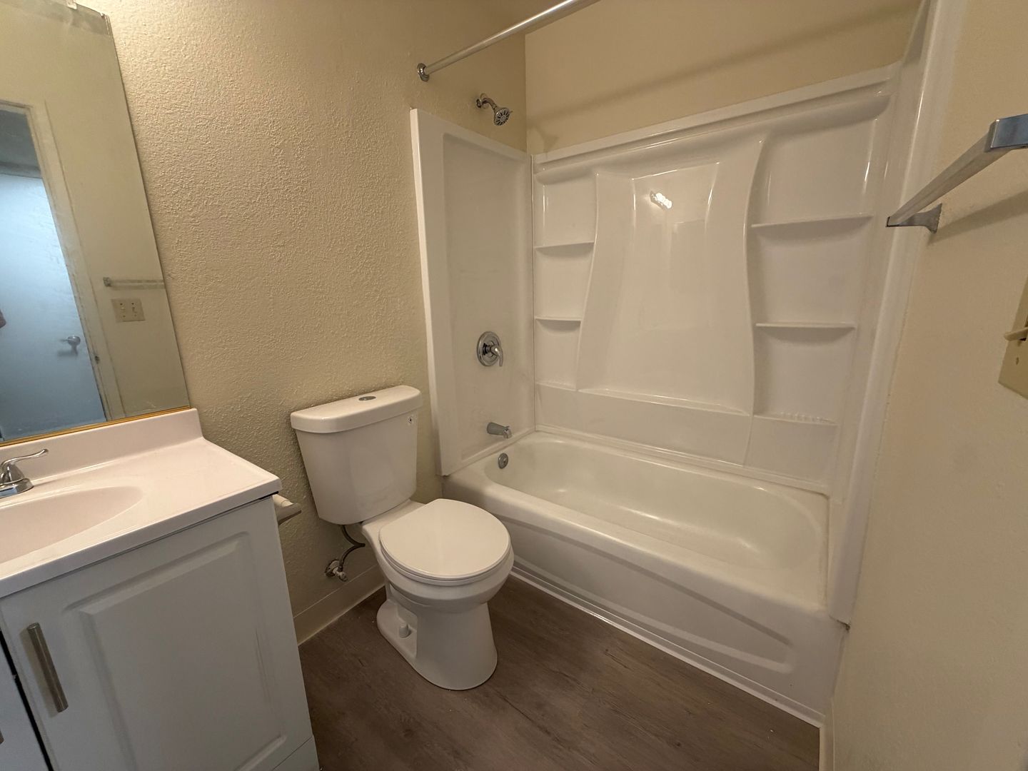 5218 Karm Way - Sacramento - California - 2 bed, 1 bath rental property