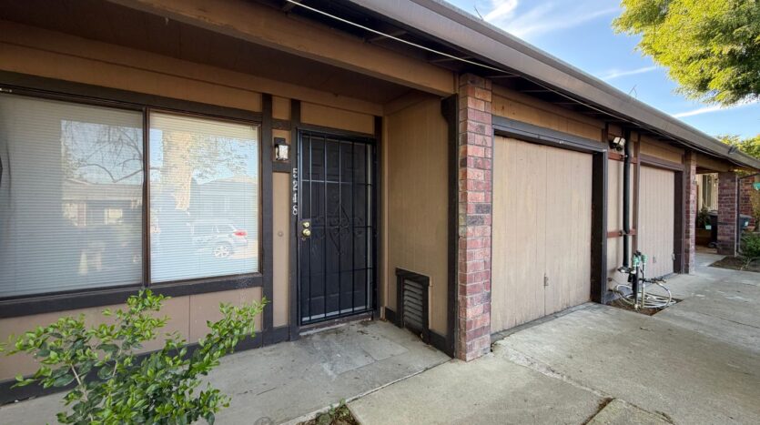 5218 Karm Way - Sacramento - California - 2 bed, 1 bath rental property