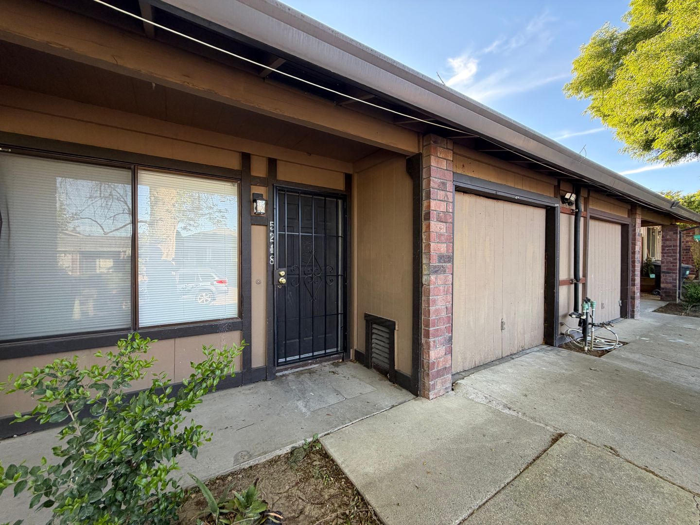 5218 Karm Way - Sacramento - California - 2 bed, 1 bath rental property