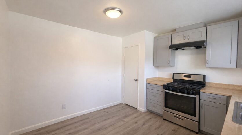 524 E. Ave Q12 - Unit 13 - Palmdale - California - 2 bed, 1 bath rental property