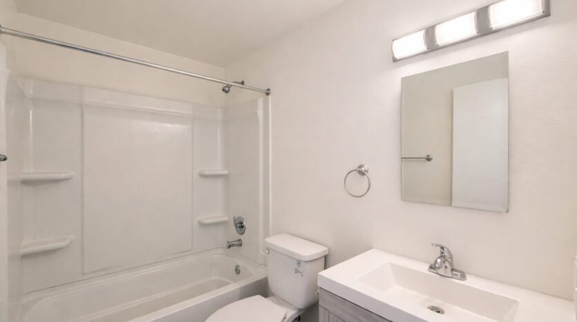 524 E. Ave Q12 - Unit 13 - Palmdale - California - 2 bed, 1 bath rental property