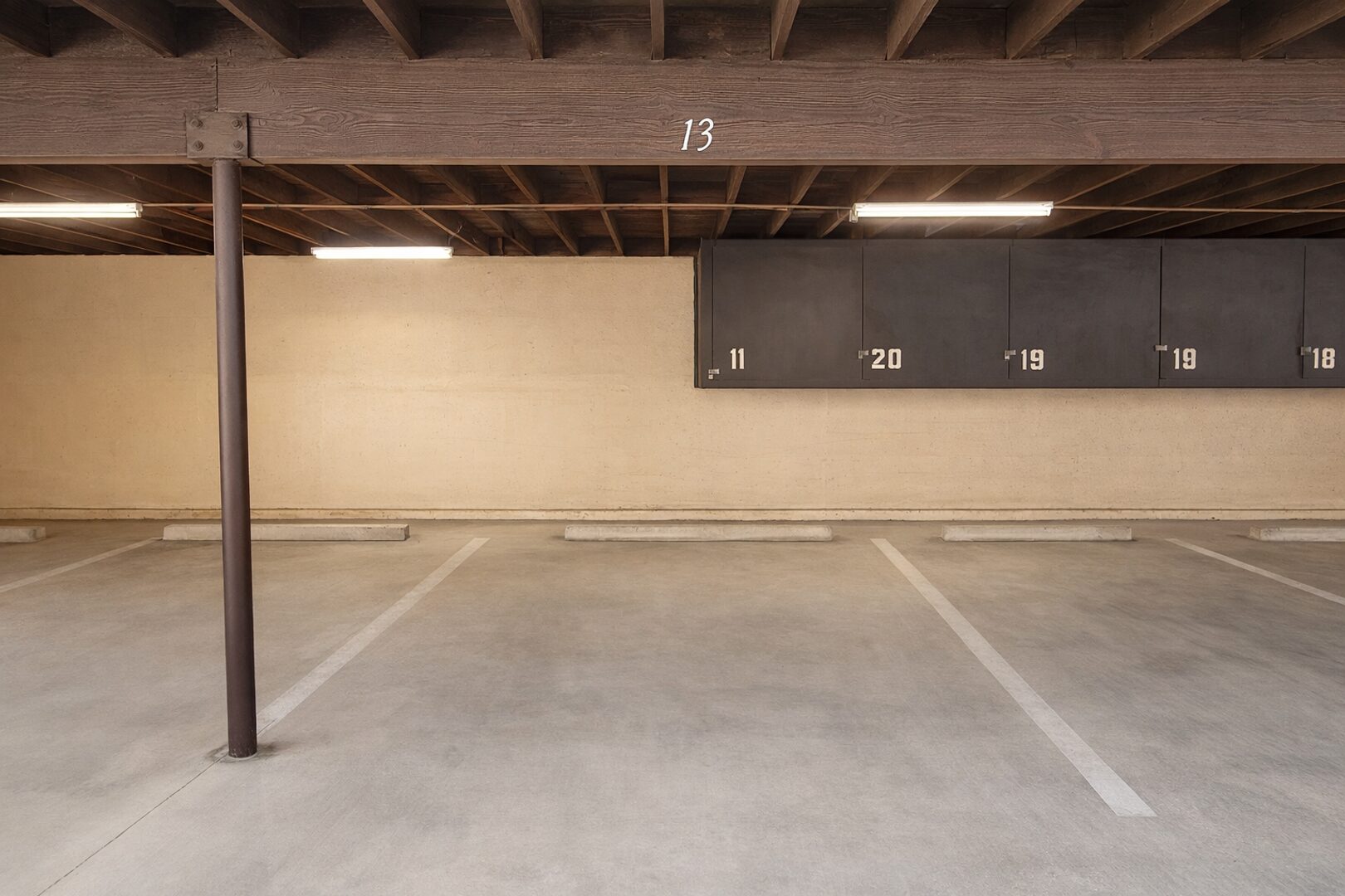 524 E. Ave Q12 - Unit 13 - Palmdale - California - 2 bed, 1 bath rental property