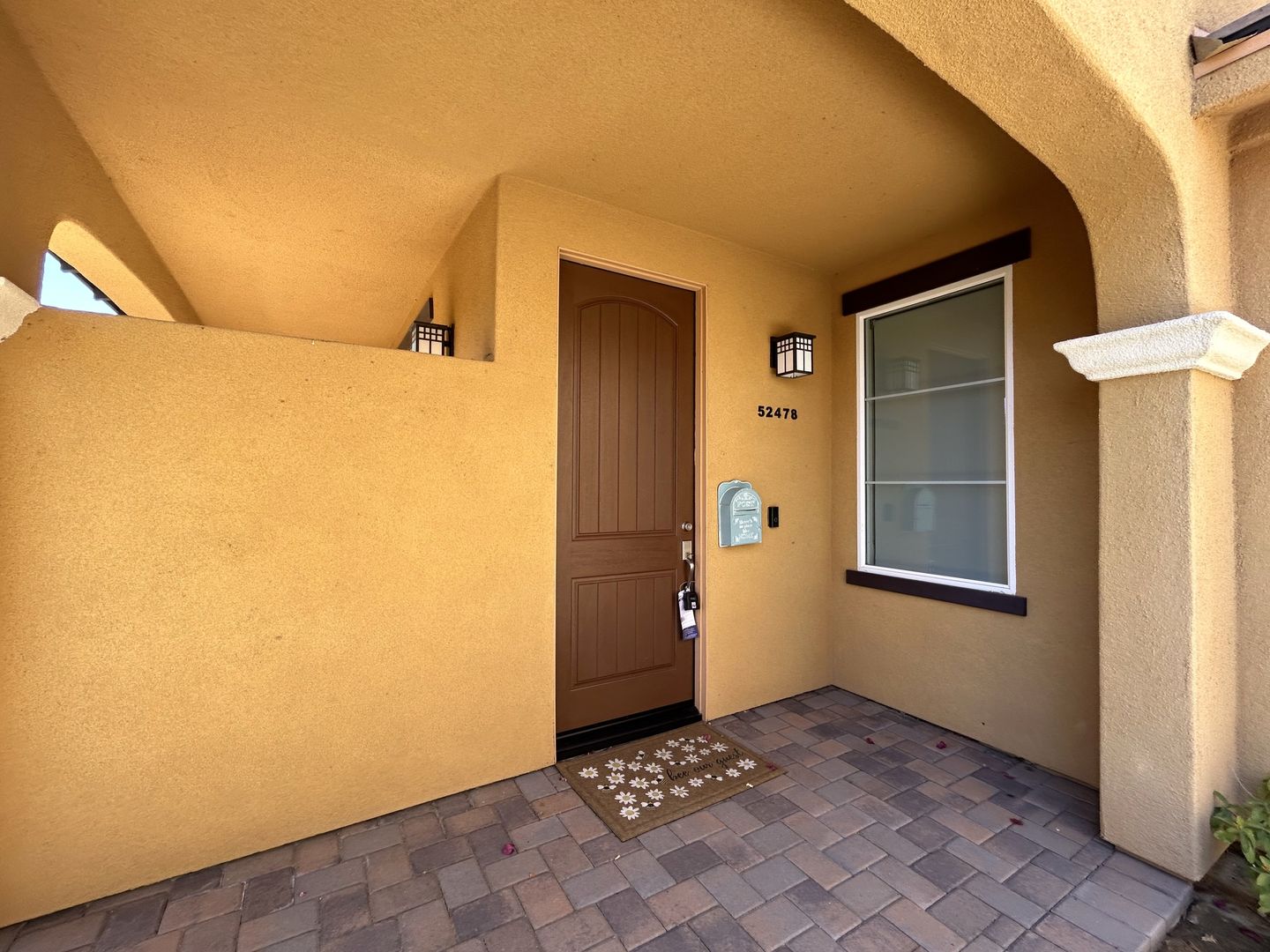 52478 Hawthorn Ct - La Quinta - California - 2 bed, 3 bath rental property