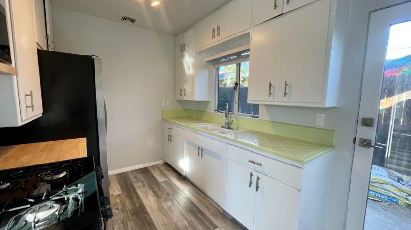 529 South Calle Abronia  - Unit 1 - Palm Springs - California - 1 bed, 1 bath rental property