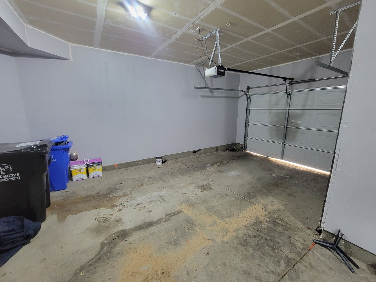 5554 Tares Cir - Elk Grove - California - 2 bed, 2 bath rental property