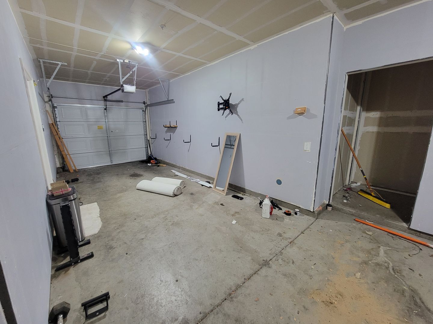 5554 Tares Cir - Elk Grove - California - 2 bed, 2 bath rental property