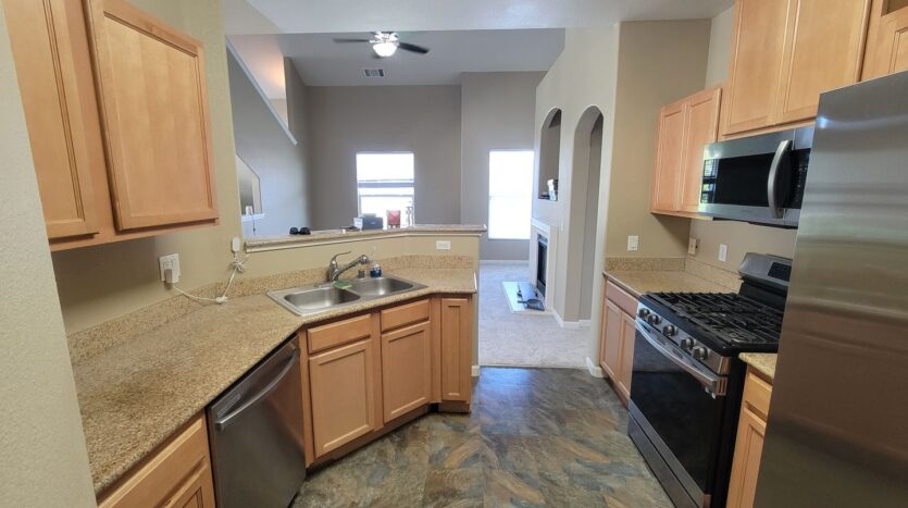 5554 Tares Cir - Elk Grove - California - 2 bed, 2 bath rental property