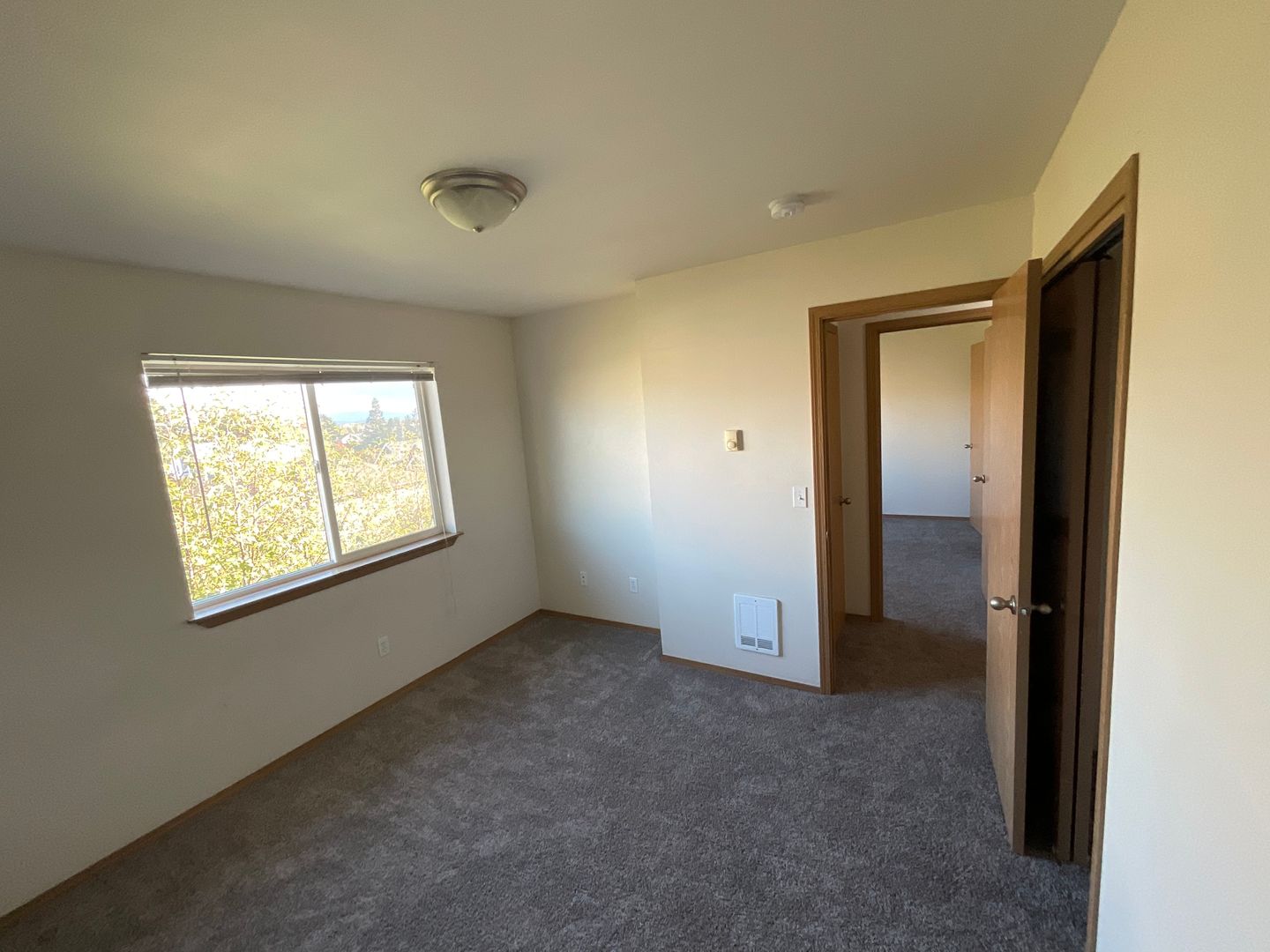 5752 Legoe Ave. - # 202 - Ferndale - Washington - 3 bed, 2 bath rental property