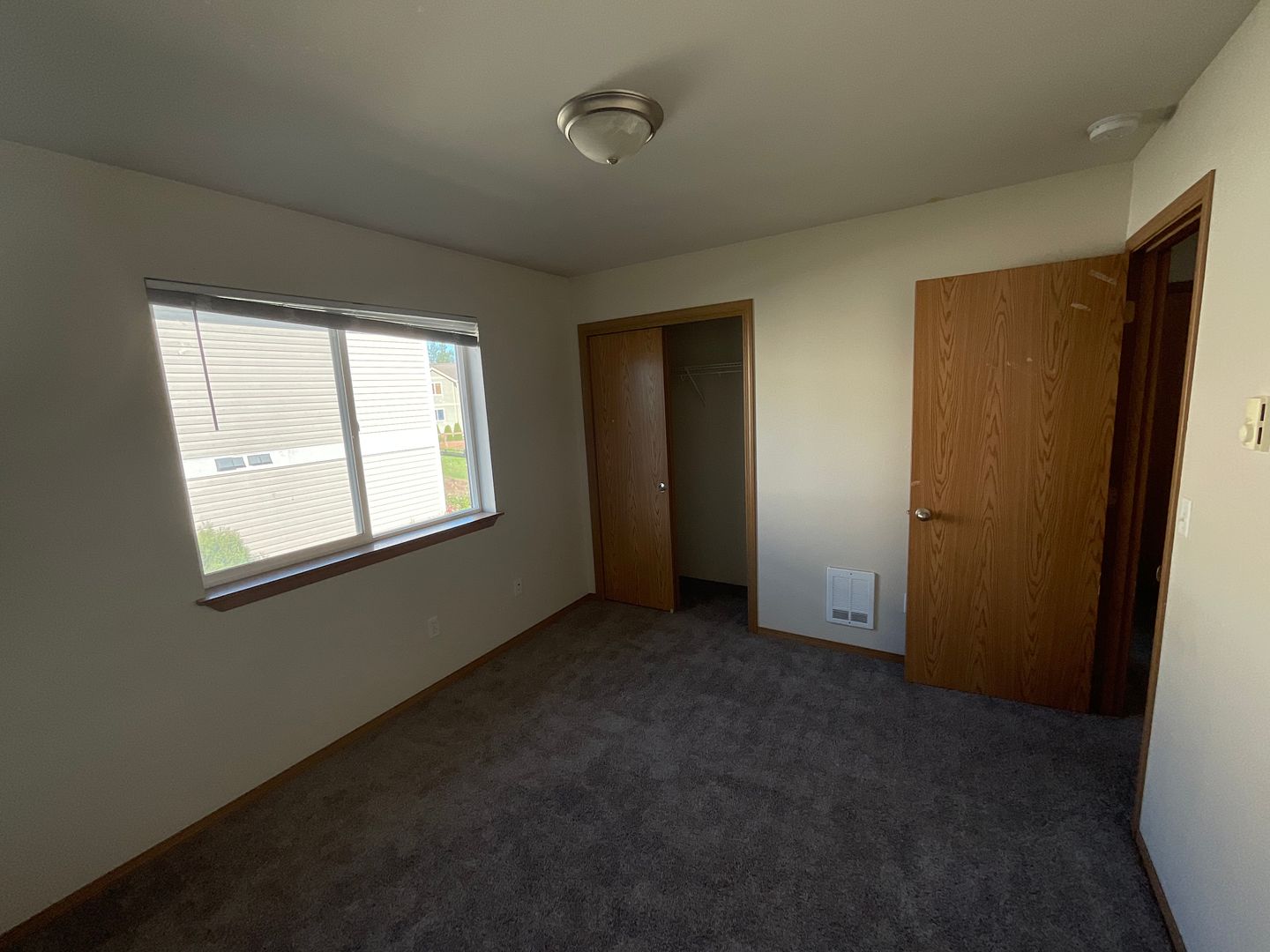 5752 Legoe Ave. - # 202 - Ferndale - Washington - 3 bed, 2 bath rental property