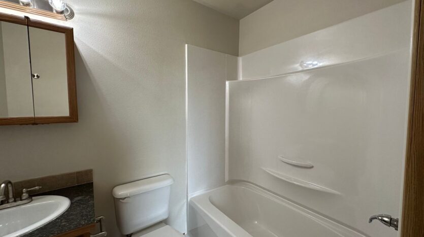 5752 Legoe Ave. - # 202 - Ferndale - Washington - 3 bed, 2 bath rental property