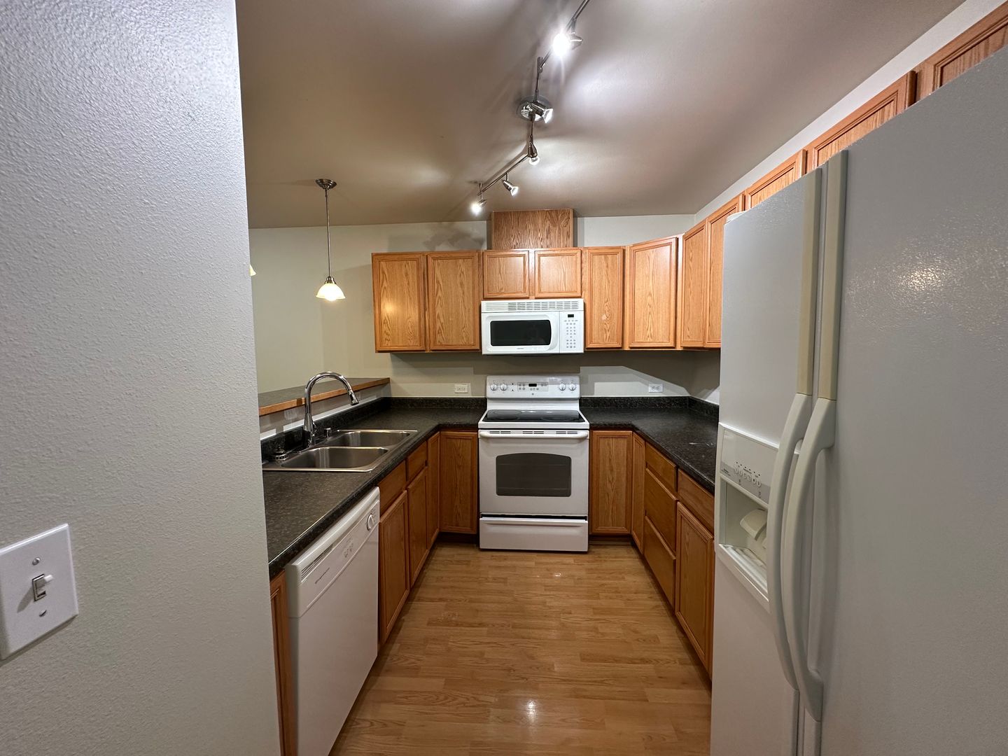 5752 Legoe Ave. - # 202 - Ferndale - Washington - 3 bed, 2 bath rental property