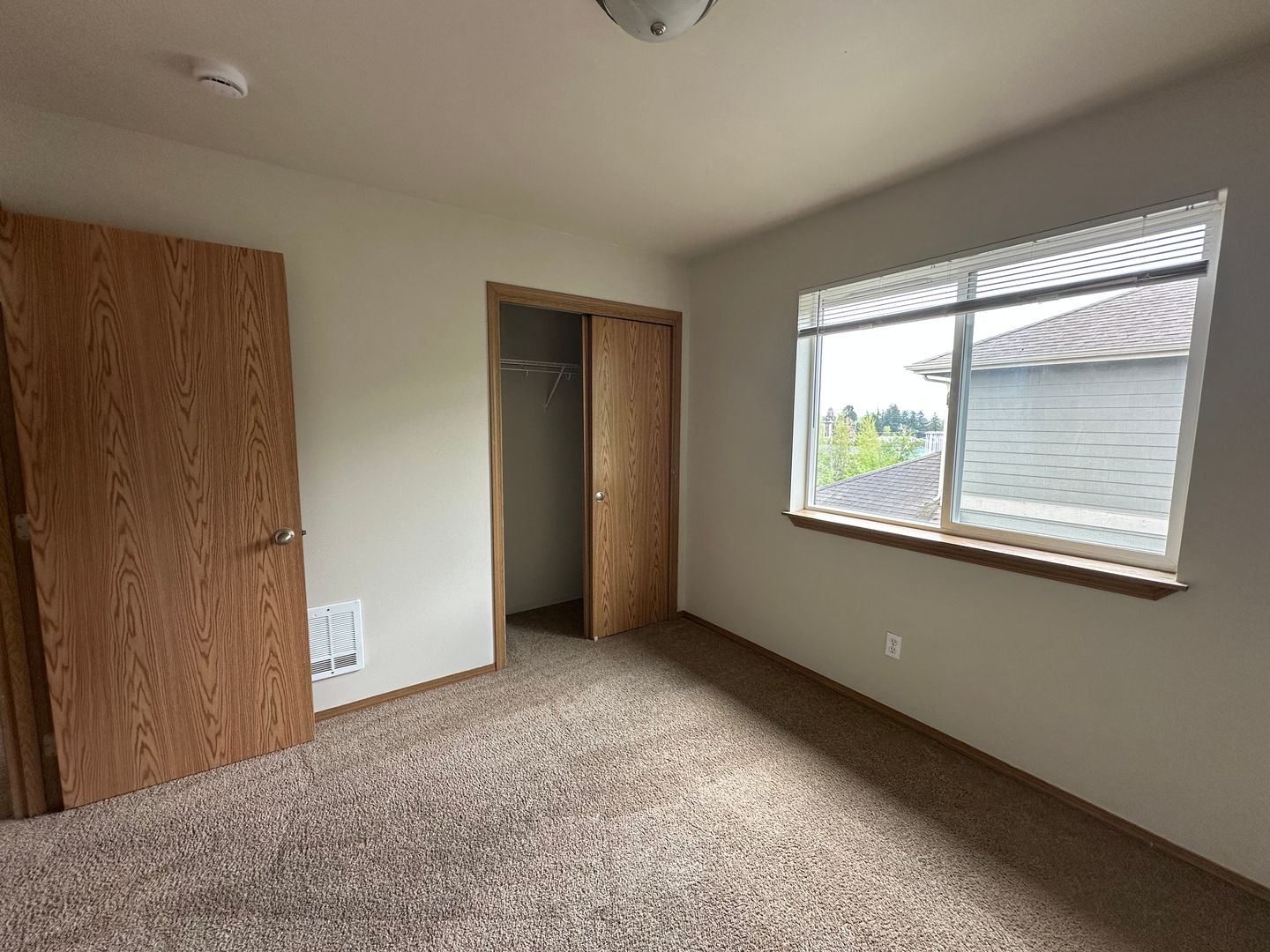 5752 Legoe Ave. - # 202 - Ferndale - Washington - 3 bed, 2 bath rental property